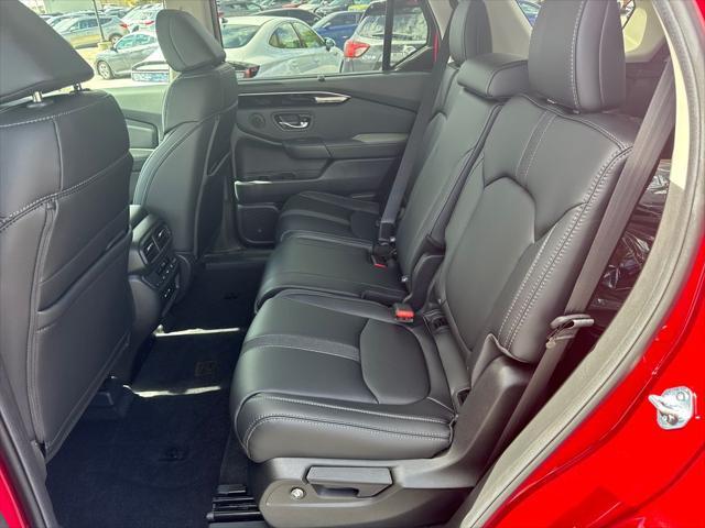 new 2025 Honda Pilot car, priced at $43,467
