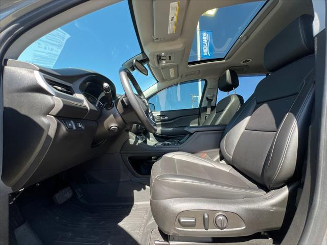 used 2022 GMC Acadia car, priced at $27,986