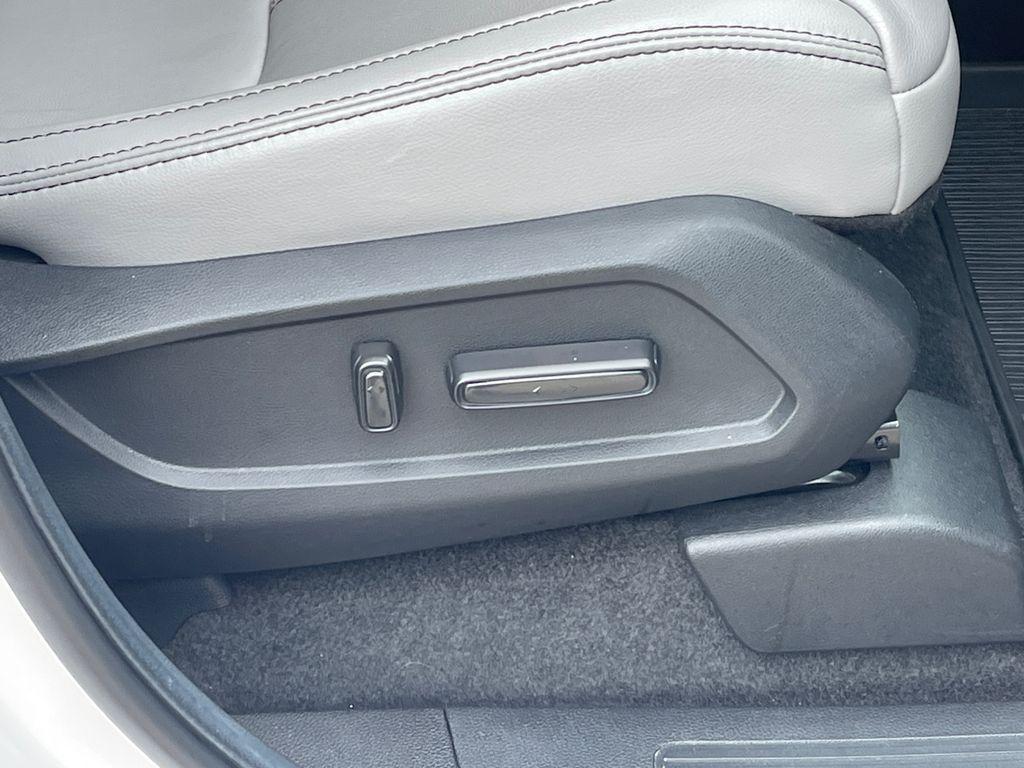 used 2024 Honda Pilot car, priced at $40,624
