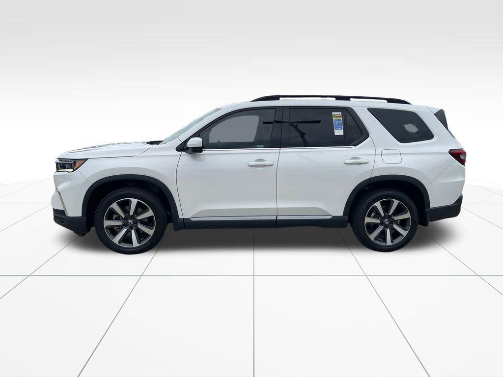 used 2024 Honda Pilot car, priced at $40,624