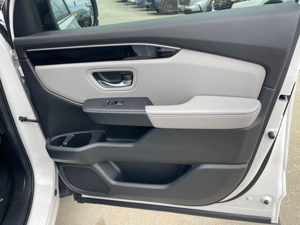 used 2024 Honda Pilot car, priced at $40,624