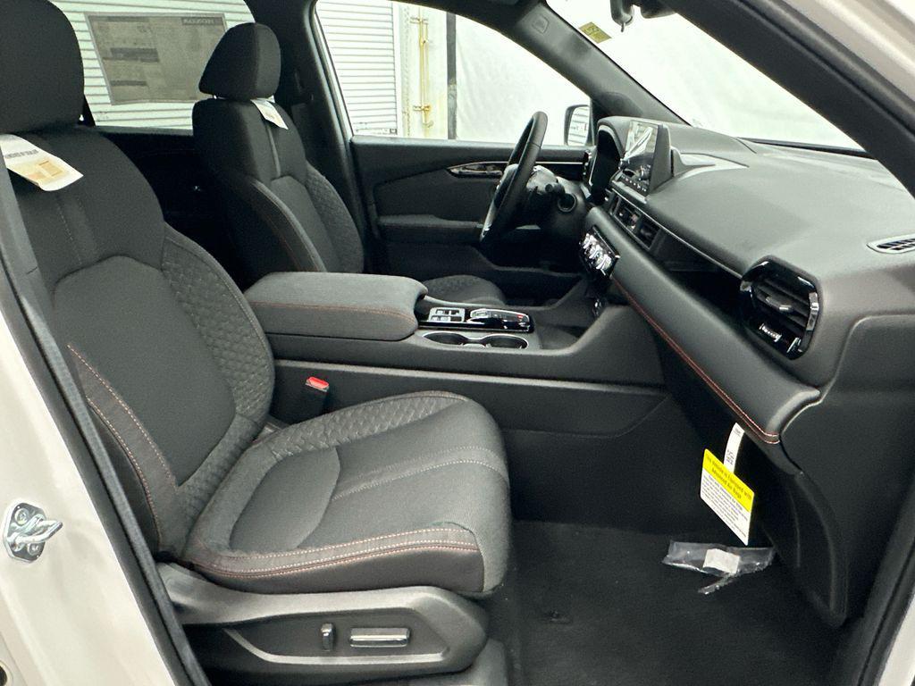 new 2025 Honda Pilot car, priced at $40,303