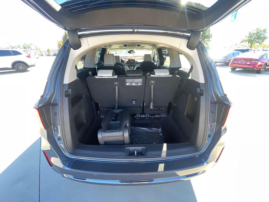 new 2026 Honda Odyssey car, priced at $49,067