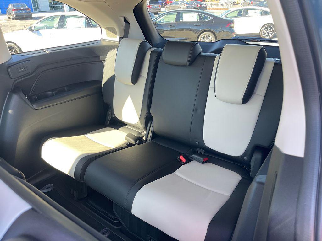 new 2026 Honda Odyssey car, priced at $49,067