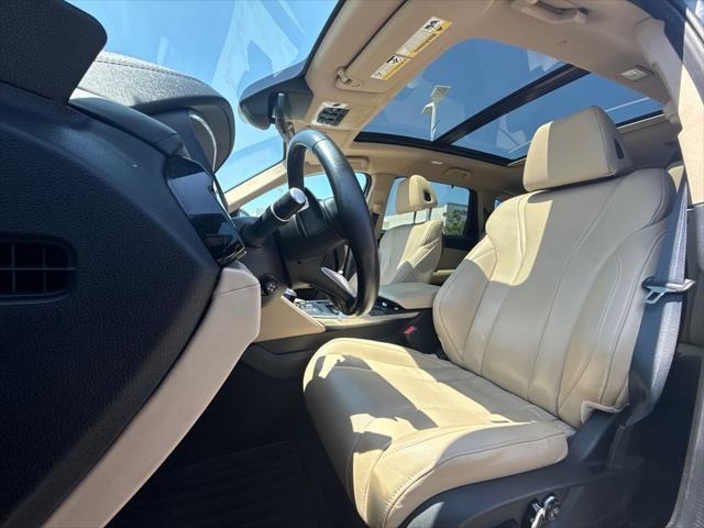 used 2022 Acura MDX car, priced at $40,743