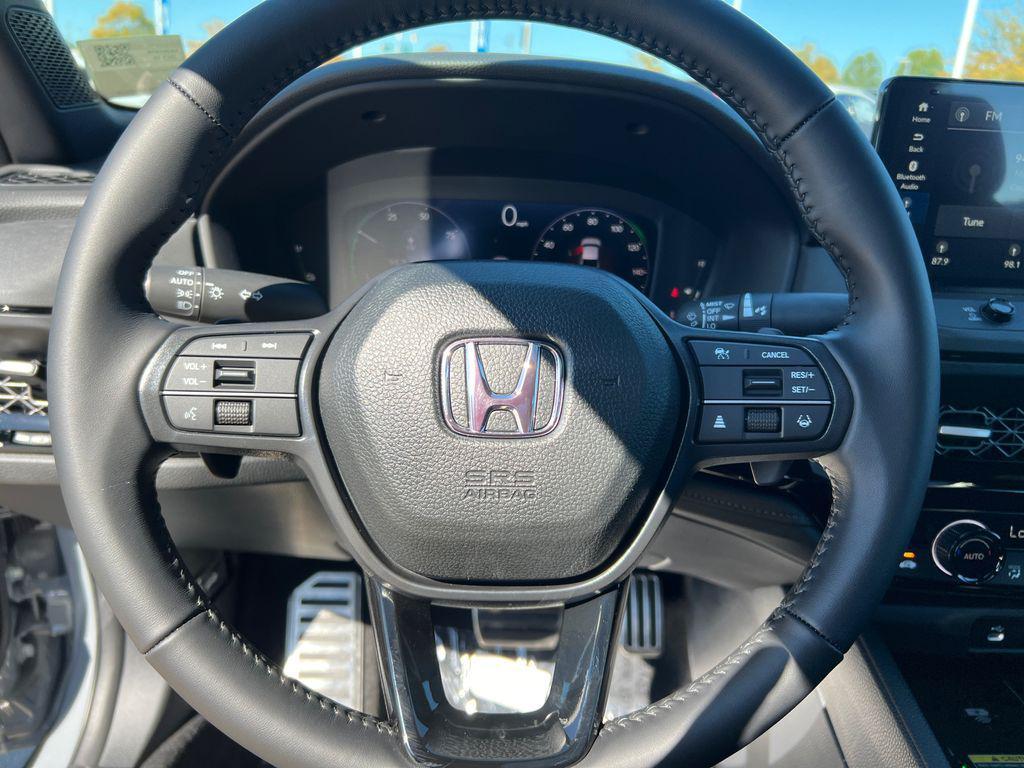 new 2025 Honda Accord Hybrid car, priced at $35,278