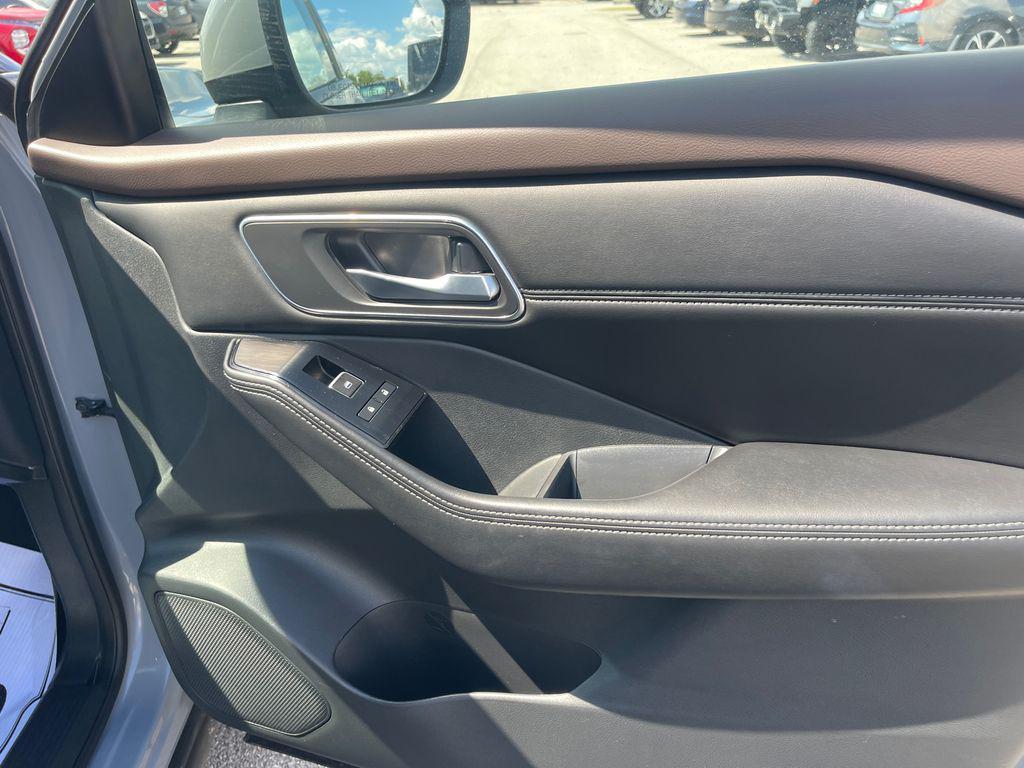 used 2021 Nissan Rogue car, priced at $23,623