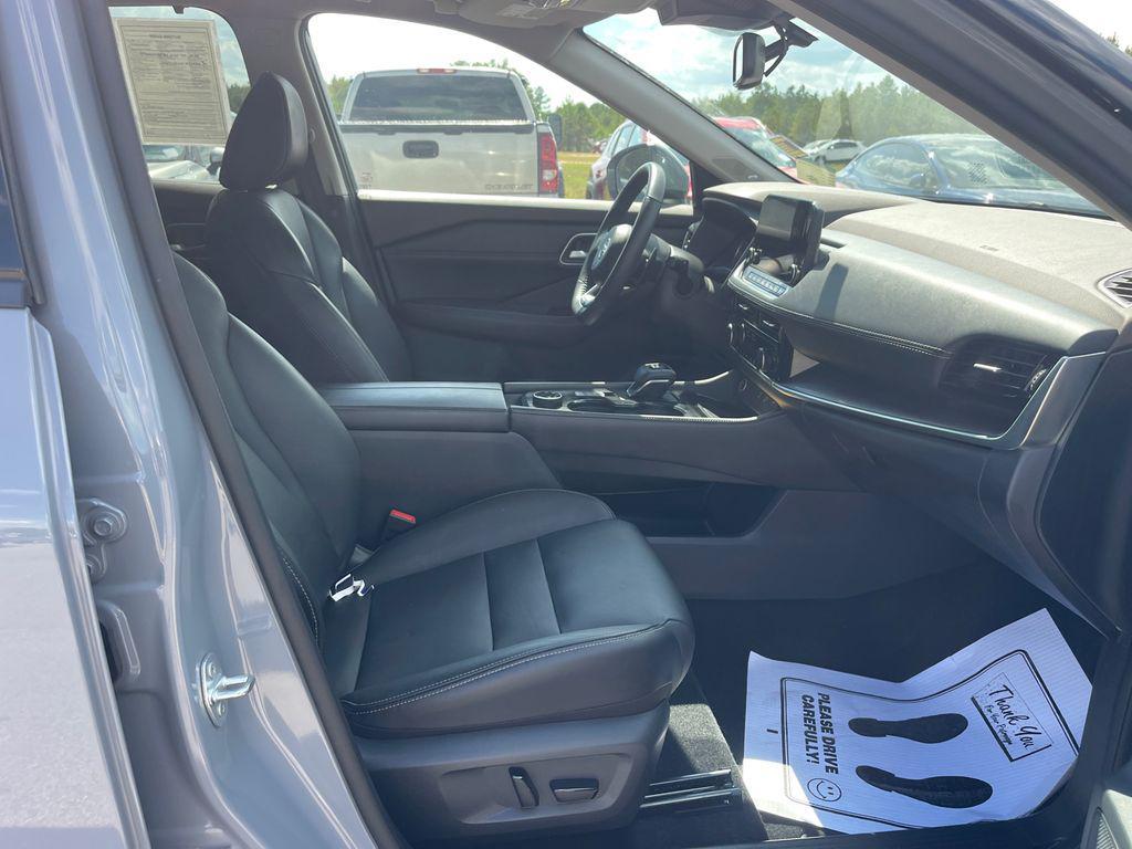 used 2021 Nissan Rogue car, priced at $23,623