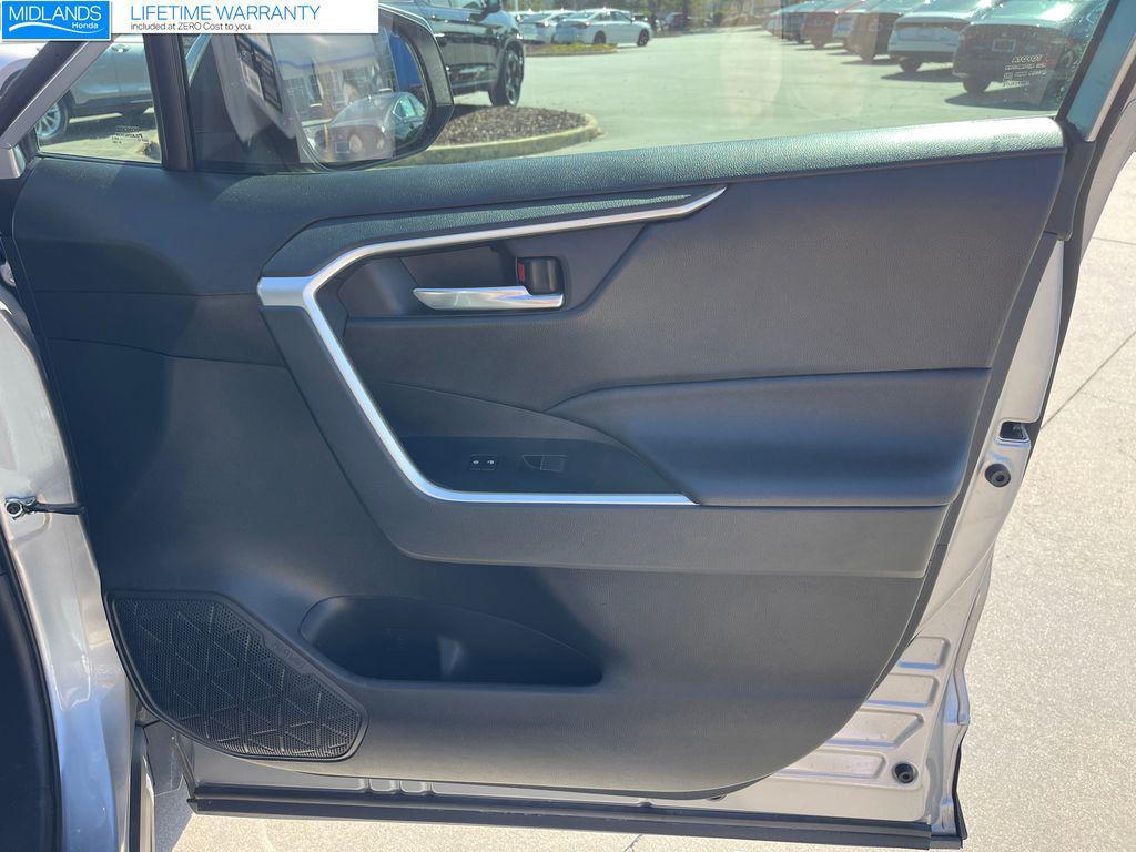 used 2021 Toyota RAV4 car, priced at $22,656