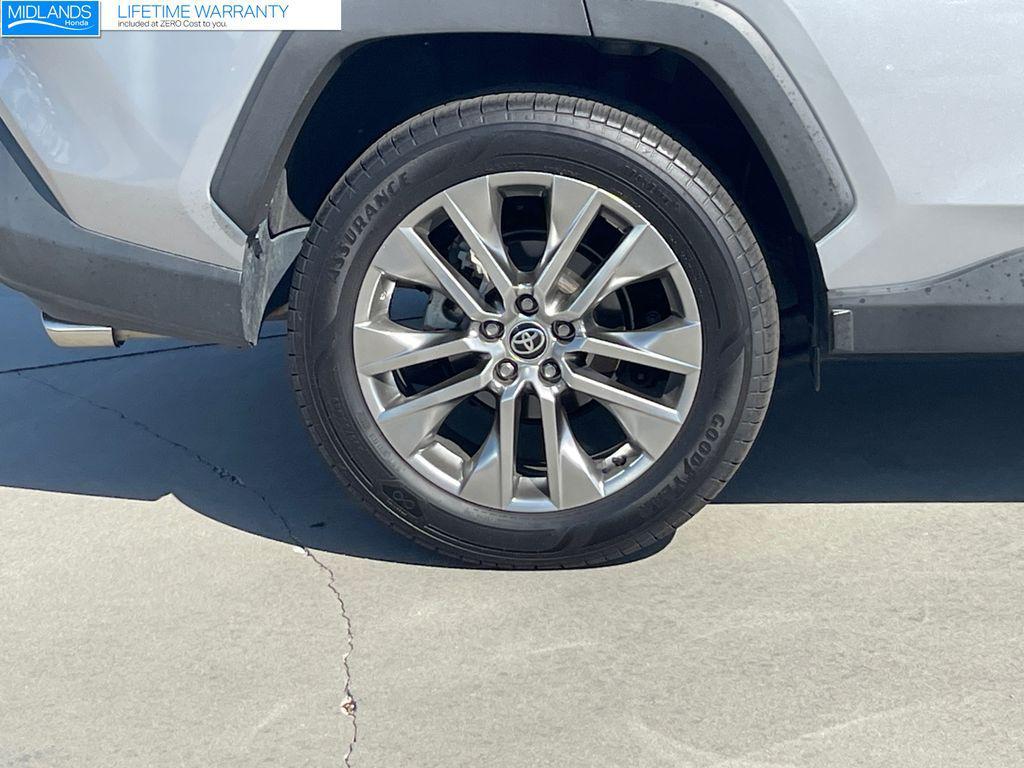 used 2021 Toyota RAV4 car, priced at $22,656