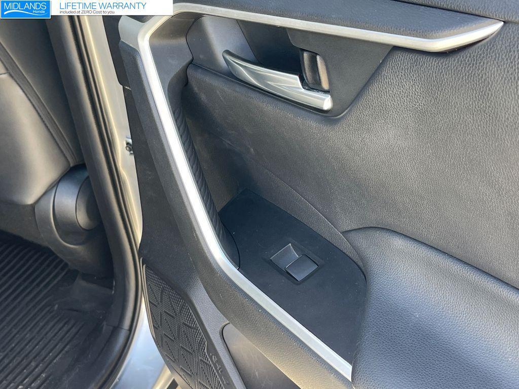 used 2021 Toyota RAV4 car, priced at $22,656