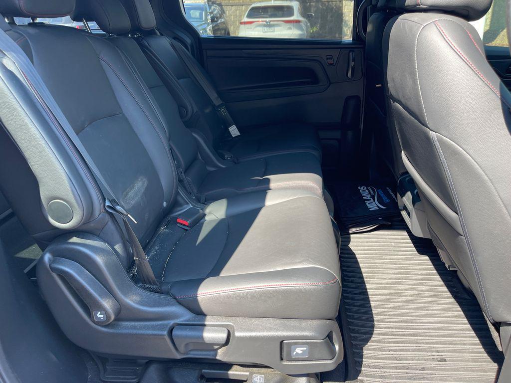 used 2023 Honda Odyssey car, priced at $35,920