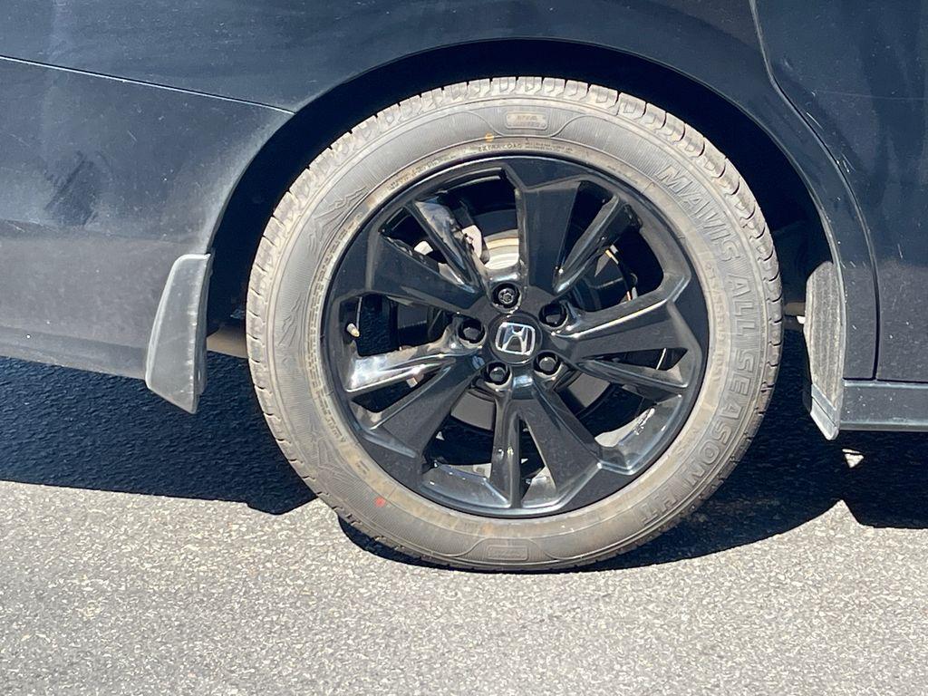 used 2023 Honda Odyssey car, priced at $35,920