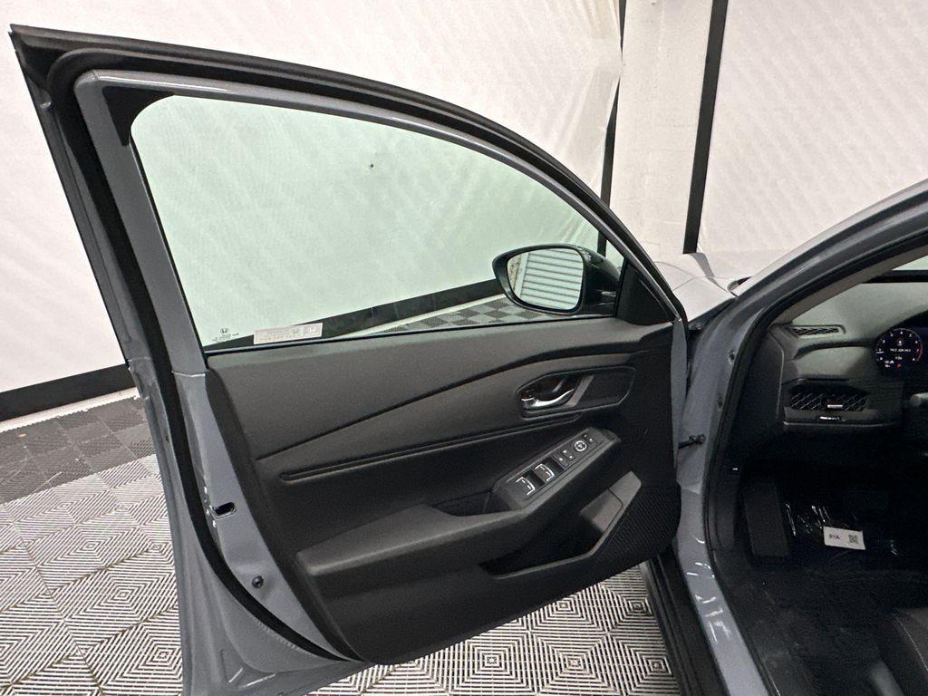 new 2025 Honda Accord car, priced at $30,821