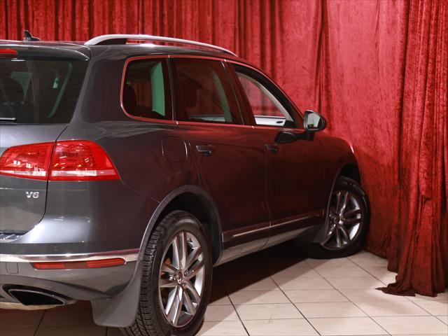 used 2016 Volkswagen Touareg car, priced at $17,490