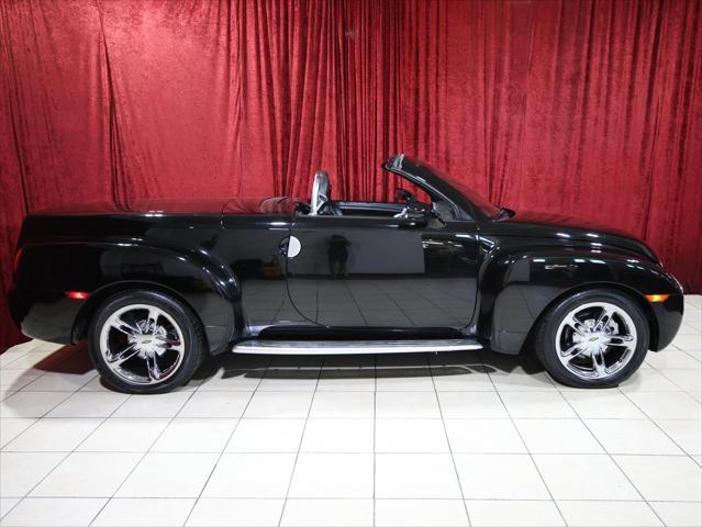used 2004 Chevrolet SSR car