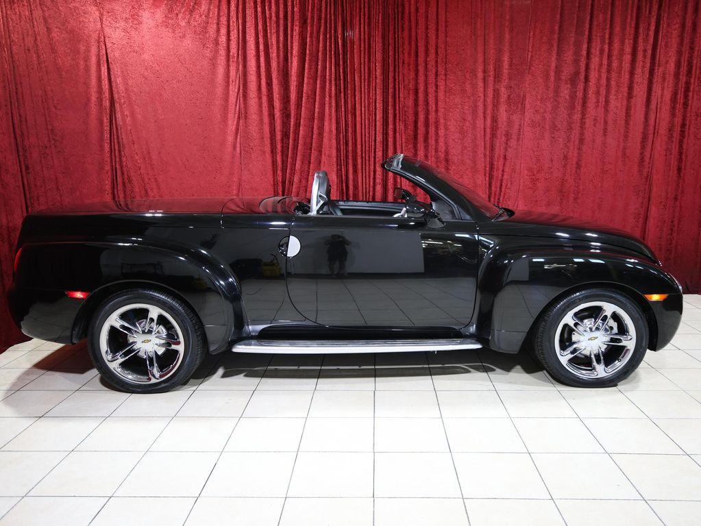 used 2004 Chevrolet SSR car, priced at $21,950