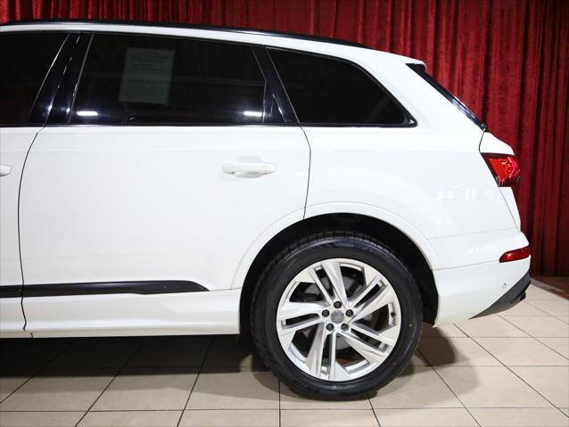 used 2020 Audi Q7 car, priced at $23,950