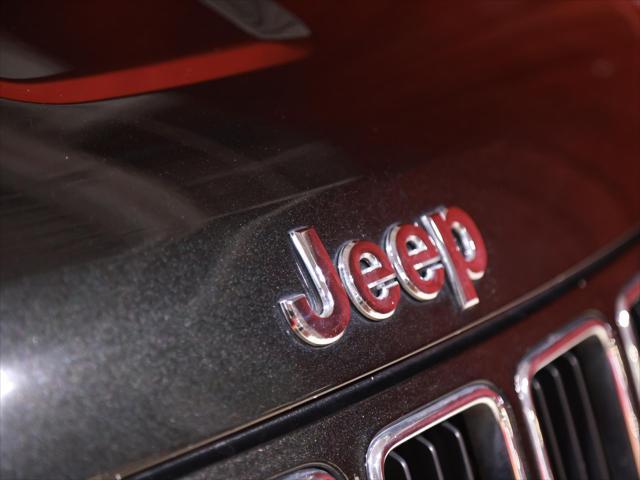 used 2015 Jeep Grand Cherokee car, priced at $18,490
