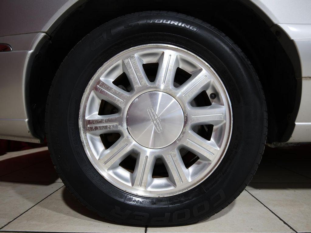 used 2002 Lincoln Continental car, priced at $7,490