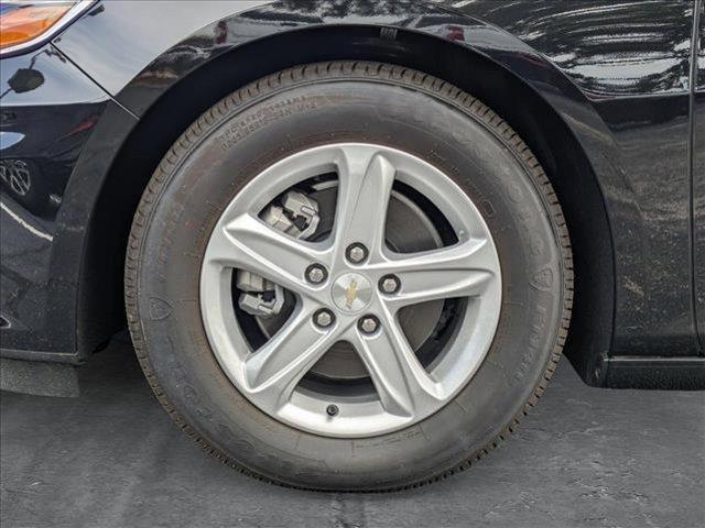 new 2025 Chevrolet Malibu car, priced at $27,570