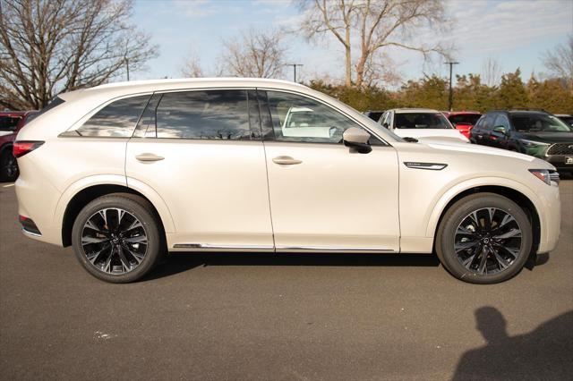 new 2025 Mazda CX-90 car, priced at $53,321