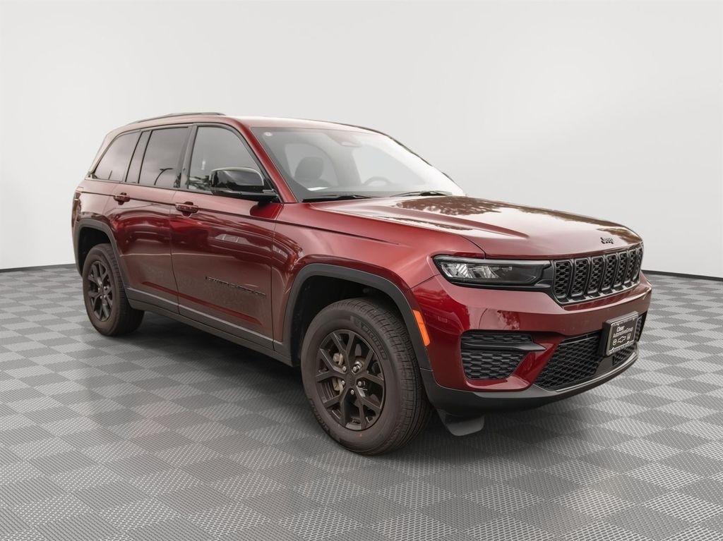 used 2025 Jeep Grand Cherokee car, priced at $37,644