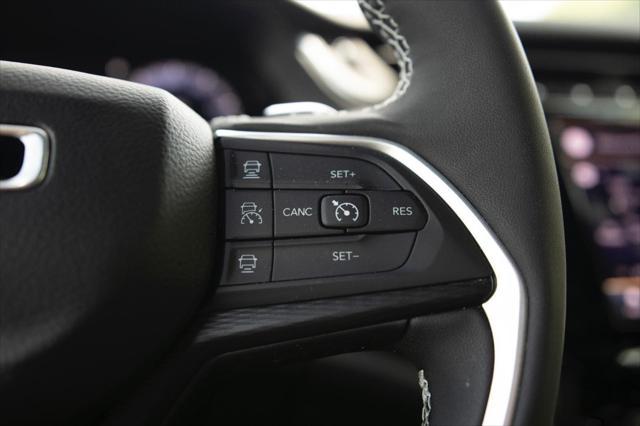 used 2025 Jeep Grand Cherokee car, priced at $39,722