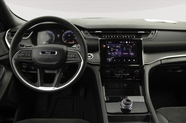 used 2025 Jeep Grand Cherokee car, priced at $39,722