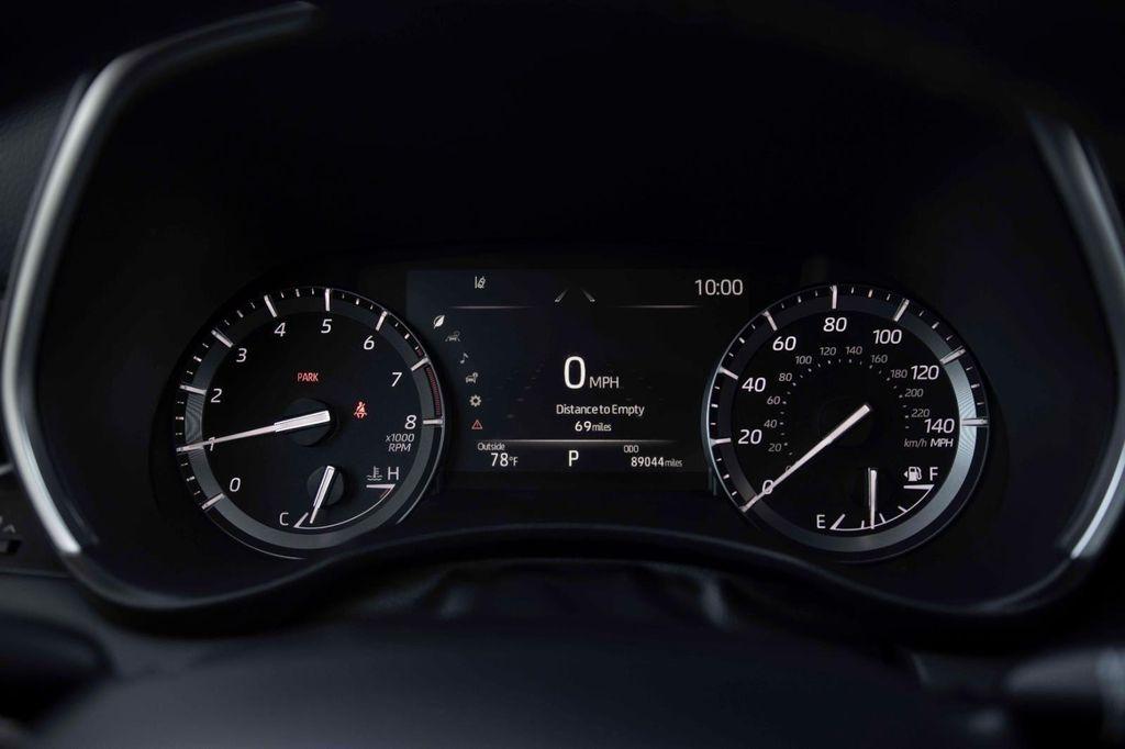 used 2021 Toyota Highlander car, priced at $25,399