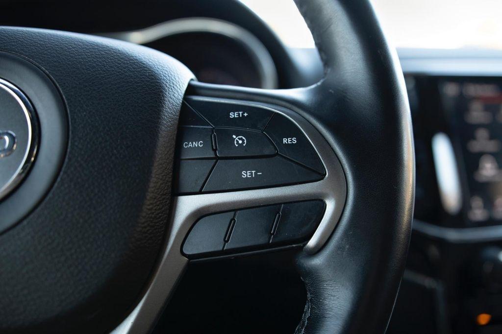 used 2022 Jeep Grand Cherokee car, priced at $25,831