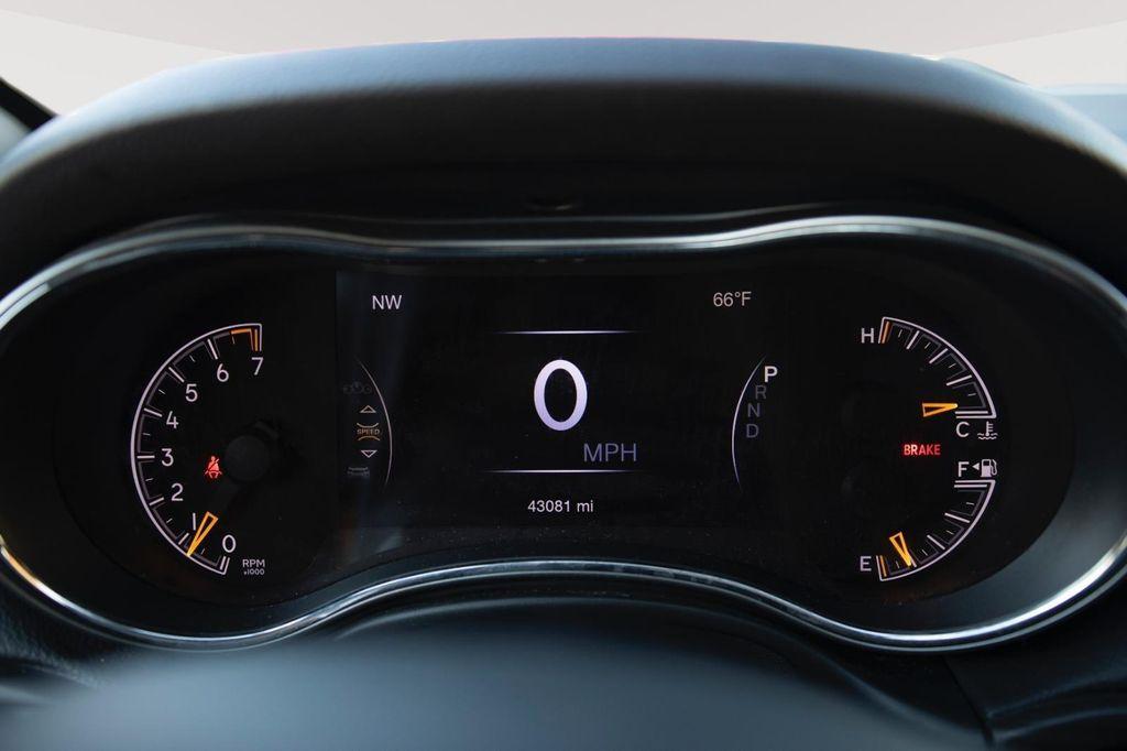 used 2022 Jeep Grand Cherokee car, priced at $25,831