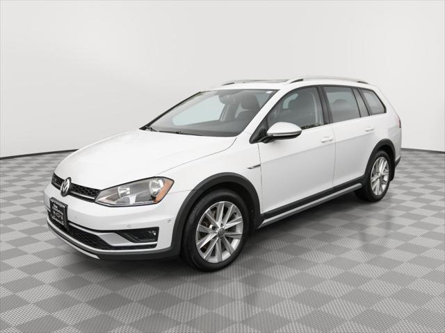 used 2017 Volkswagen Golf Alltrack car