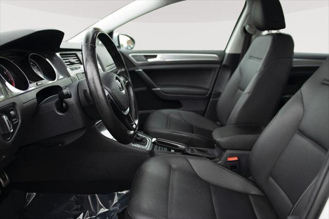 used 2017 Volkswagen Golf Alltrack car