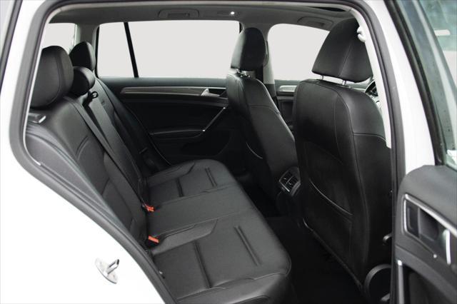 used 2017 Volkswagen Golf Alltrack car