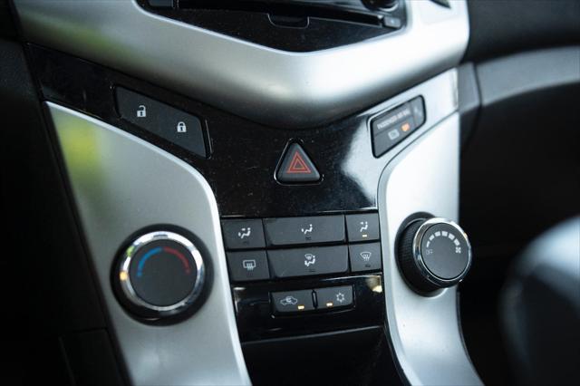 used 2014 Chevrolet Cruze car, priced at $7,956