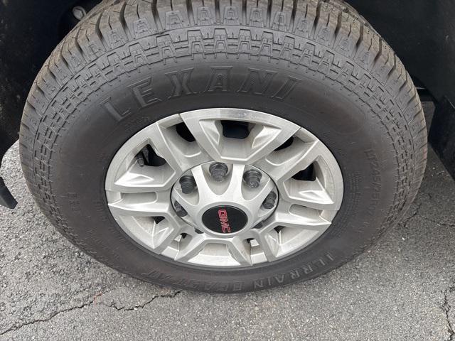 used 2024 GMC Sierra 2500 car, priced at $51,900