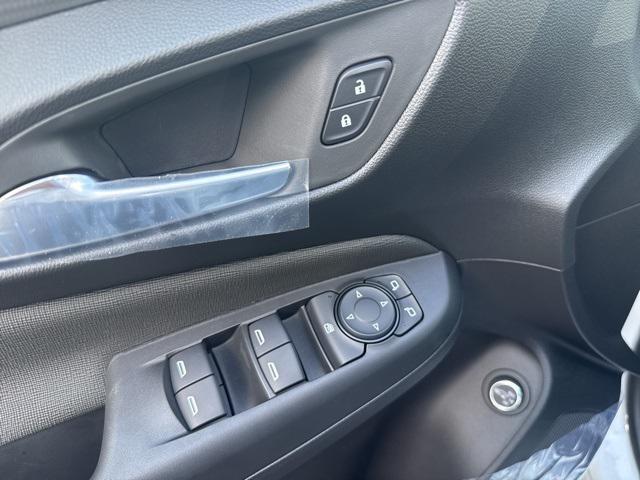 new 2025 Buick Envista car, priced at $31,185