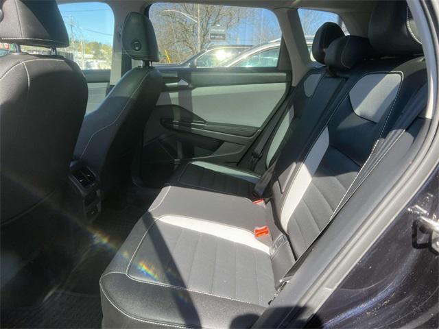 used 2024 Volkswagen Taos car