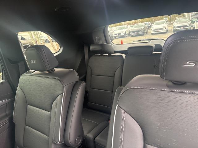 new 2025 Buick Enclave car, priced at $48,285