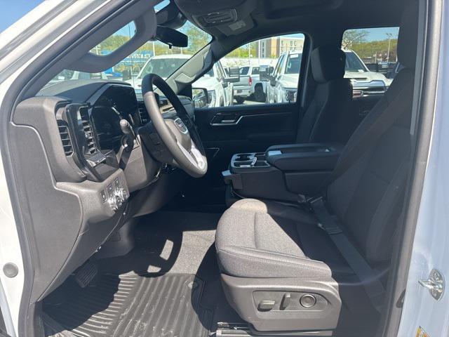 new 2025 GMC Sierra 1500 car, priced at $52,895