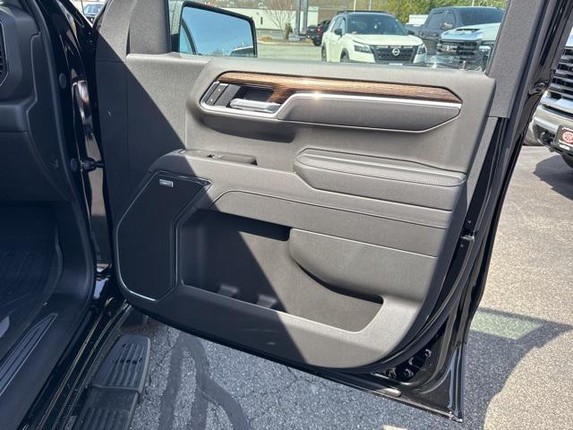 new 2025 GMC Sierra 1500 car, priced at $53,535