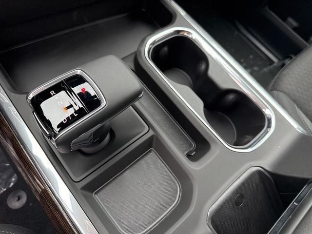 new 2025 GMC Sierra 1500 car, priced at $59,390