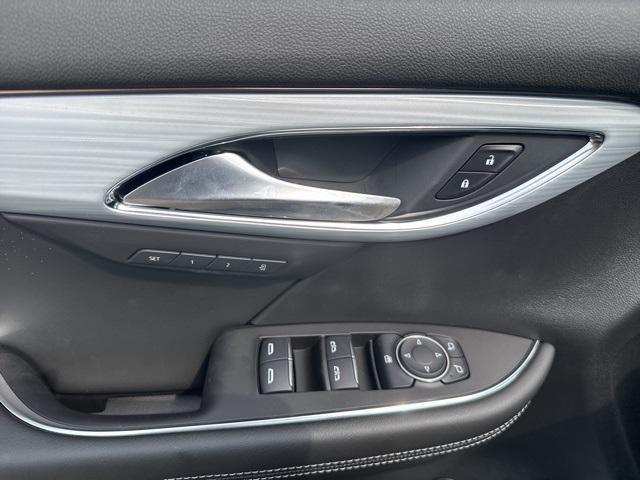 new 2025 Buick Envision car, priced at $47,595