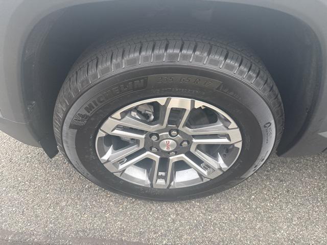 new 2025 GMC Terrain car, priced at $33,890