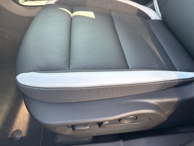 new 2025 Buick Envision car, priced at $43,735