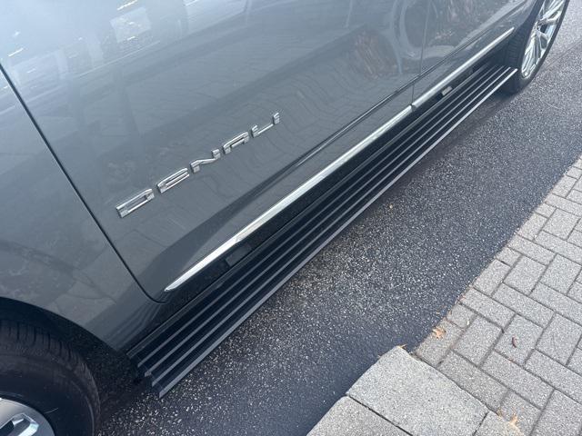 used 2024 GMC Yukon XL car, priced at $71,900