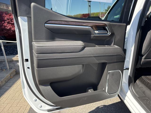 new 2025 GMC Sierra 1500 car, priced at $52,895