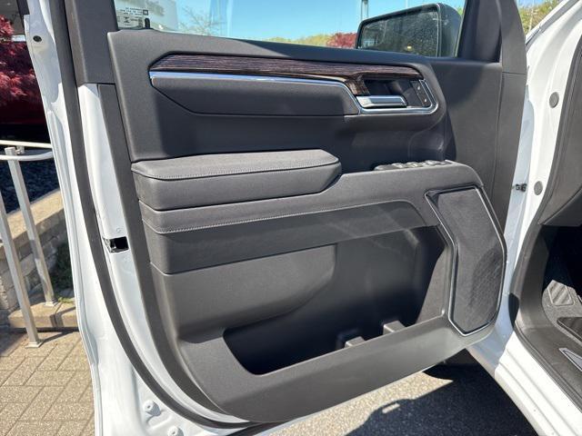 new 2025 GMC Sierra 1500 car, priced at $52,895