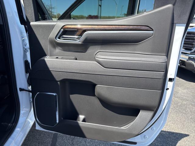new 2025 GMC Sierra 1500 car, priced at $52,895
